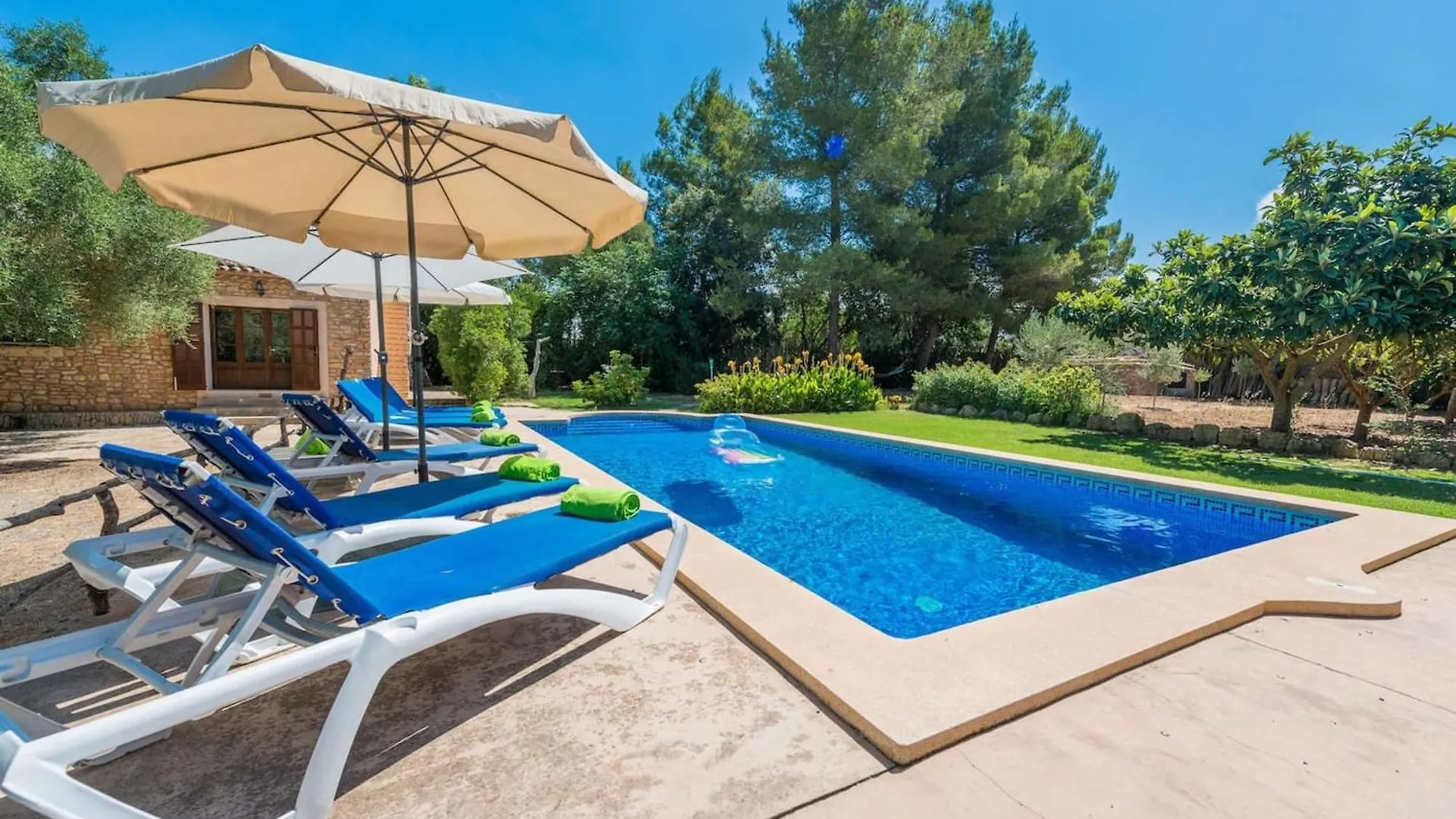 Charming Villa In Manacor With Shared Pool.