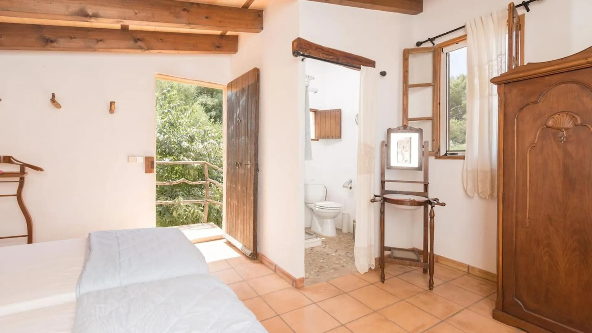 Charming Villa In Manacor With Shared Pool.